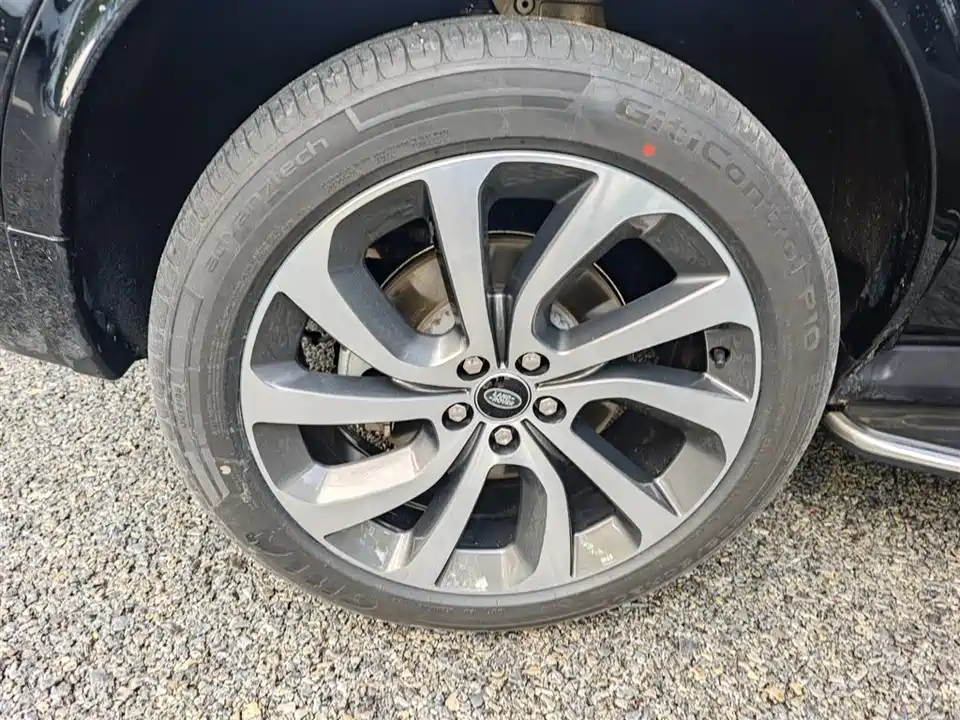 Land Rover Discover sports