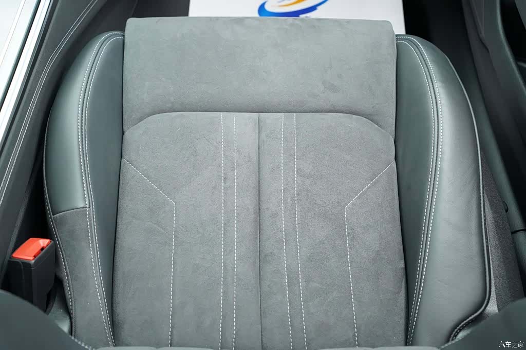Audi A7L, 2024 19