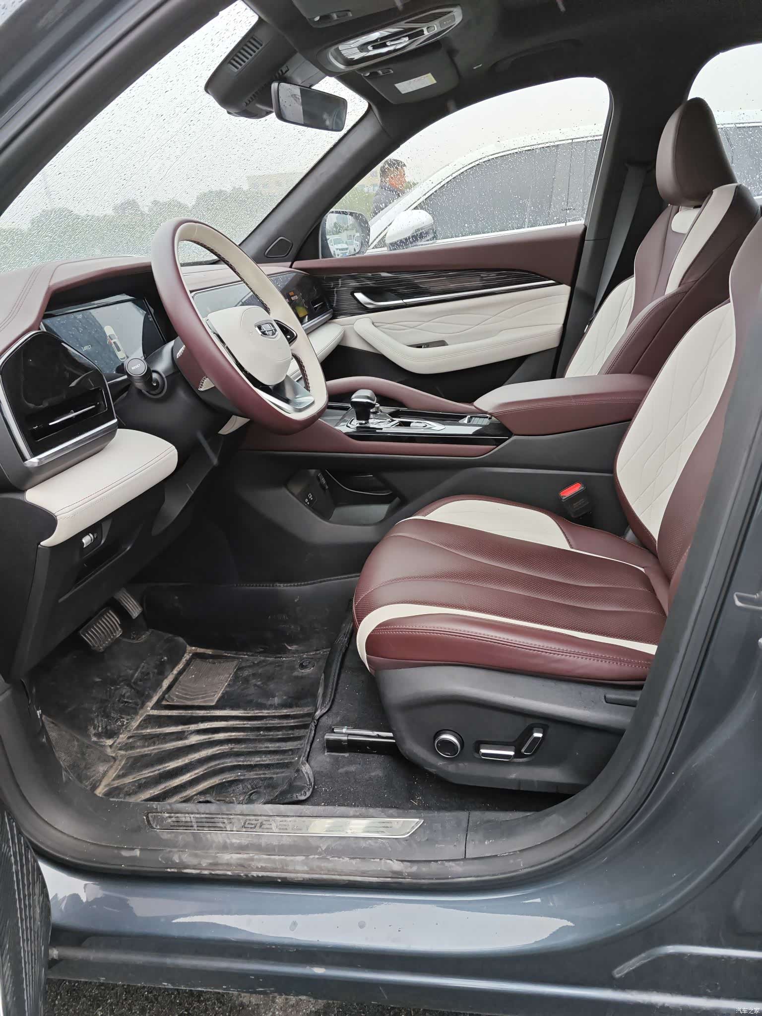 Geely Xingyue L, 2023 17