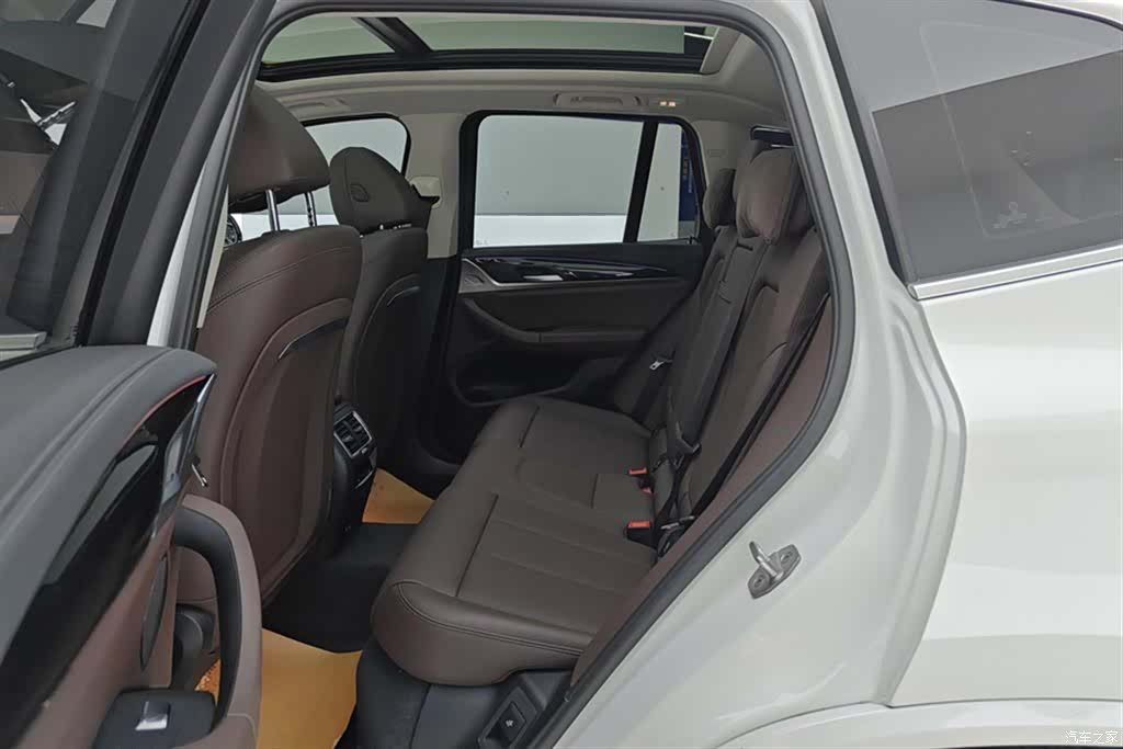 BMW X3, 2023 11