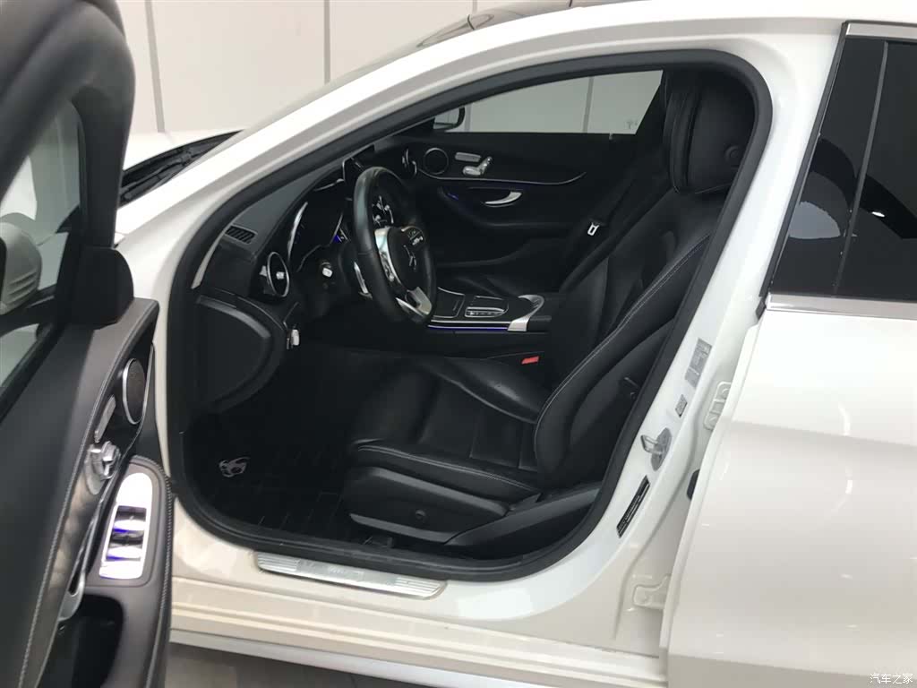 Mercedes-Benz C-Class, 2020 4