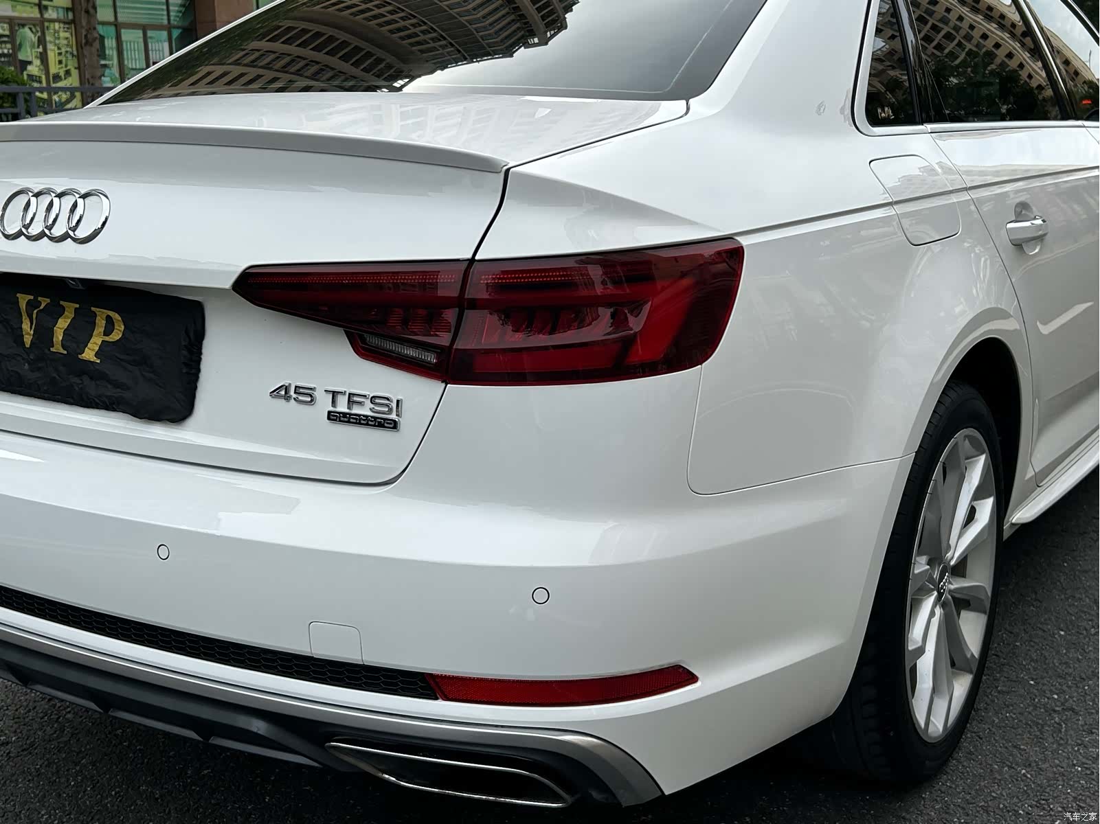 Audi A4L, 2019 8