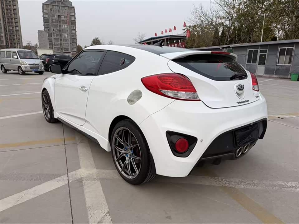 Hyundai Veloster