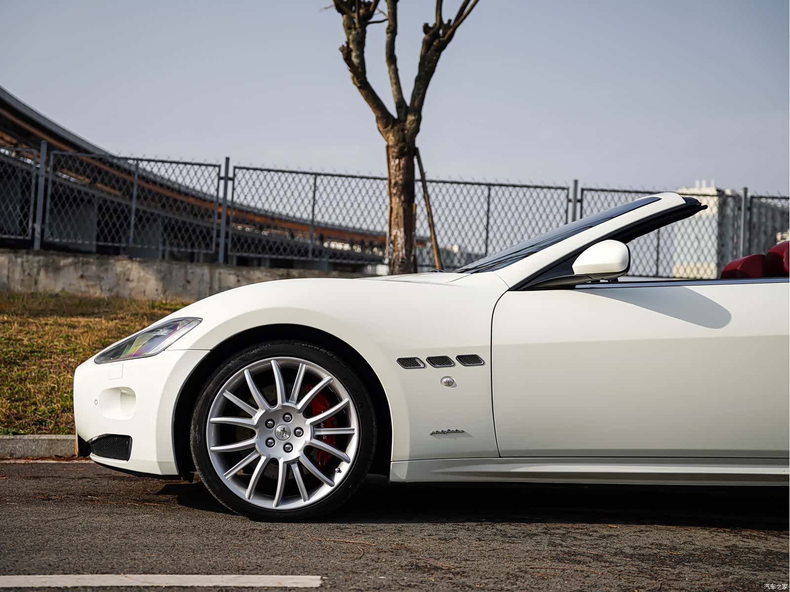 Maserati GranCabrio, 2014 все фото