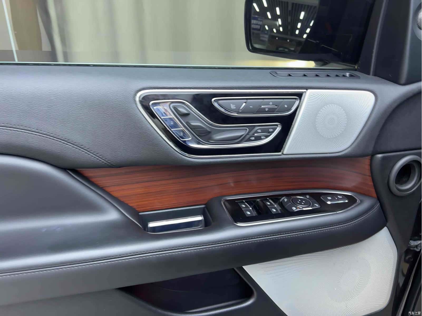 Lincoln Navigator, 2022 7