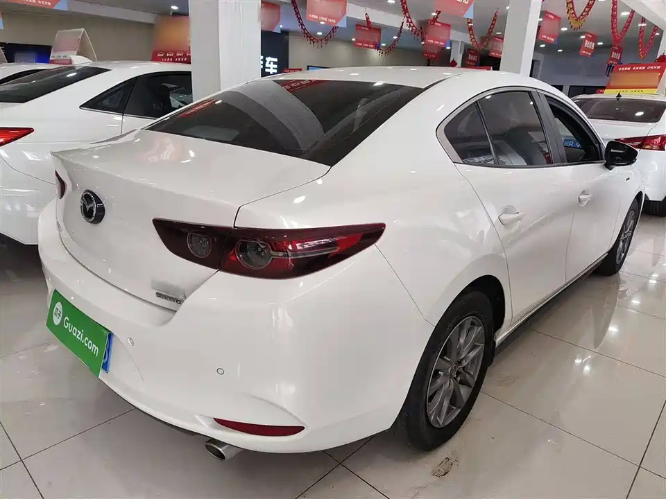 Mazda 3 Angkesaila
