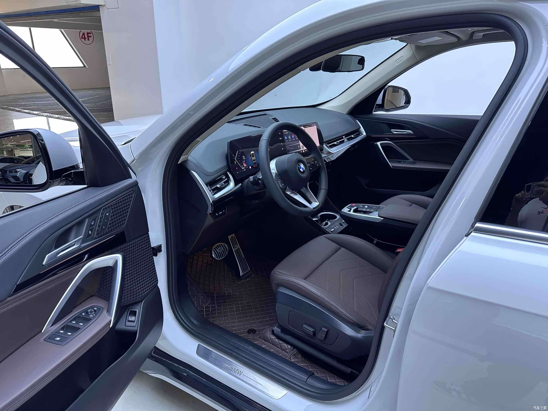 BMW X1, 2024 9