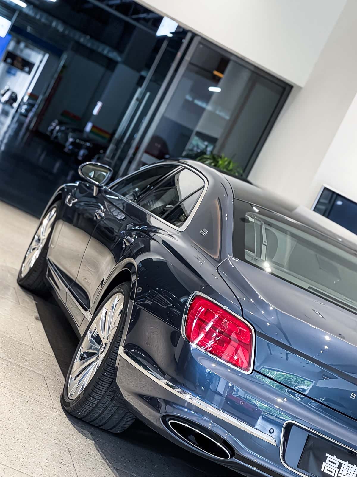 Bentley Flying Spur, 2020 4