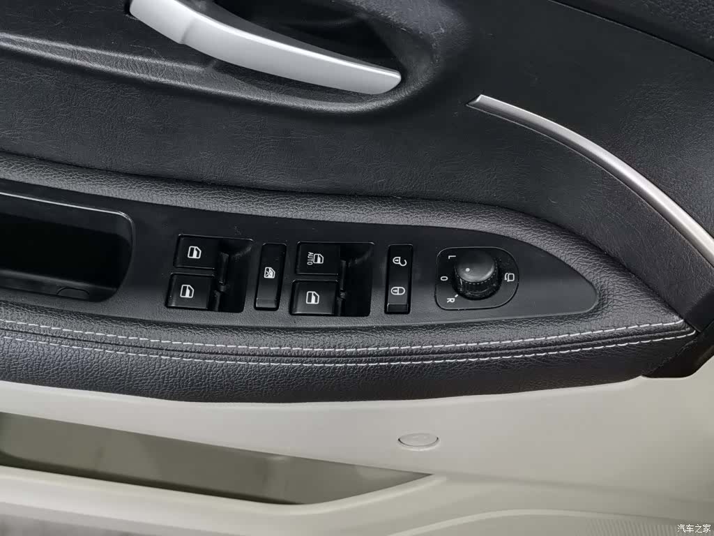 BAIC D50, 2016 9