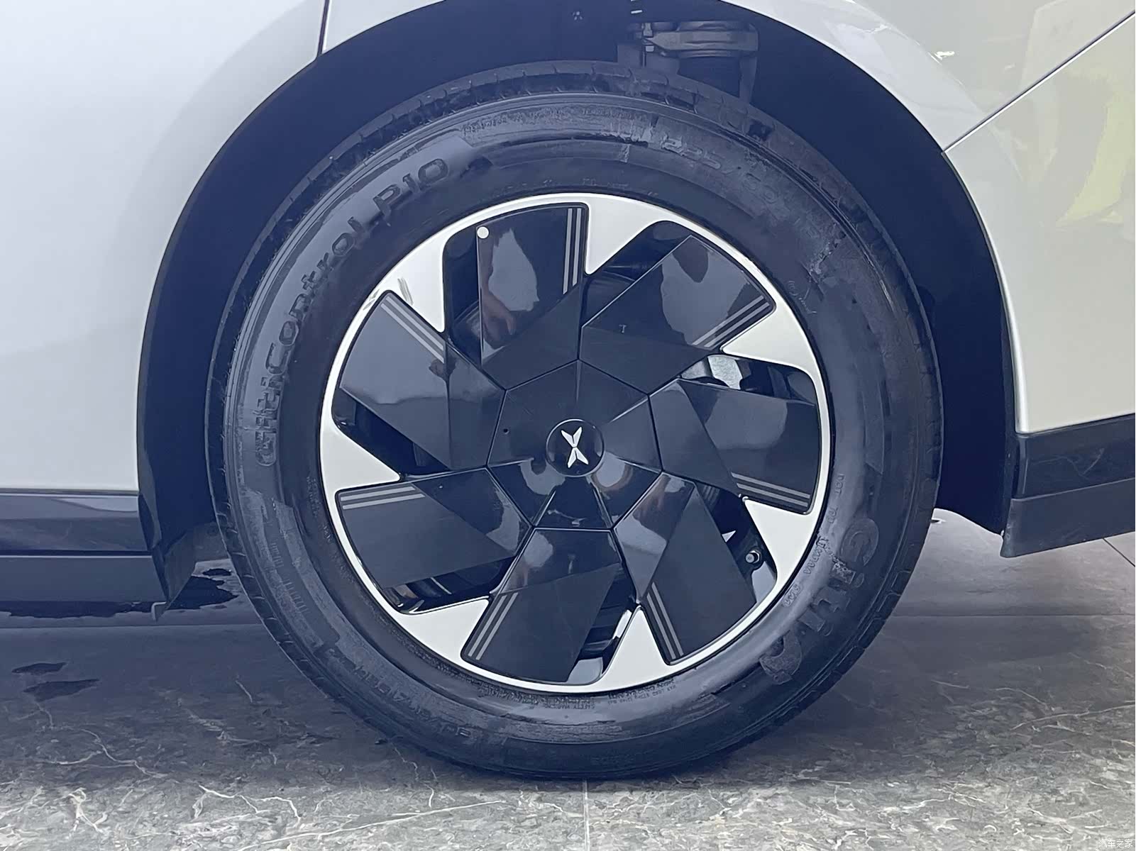 Xpeng P7, 2025 10