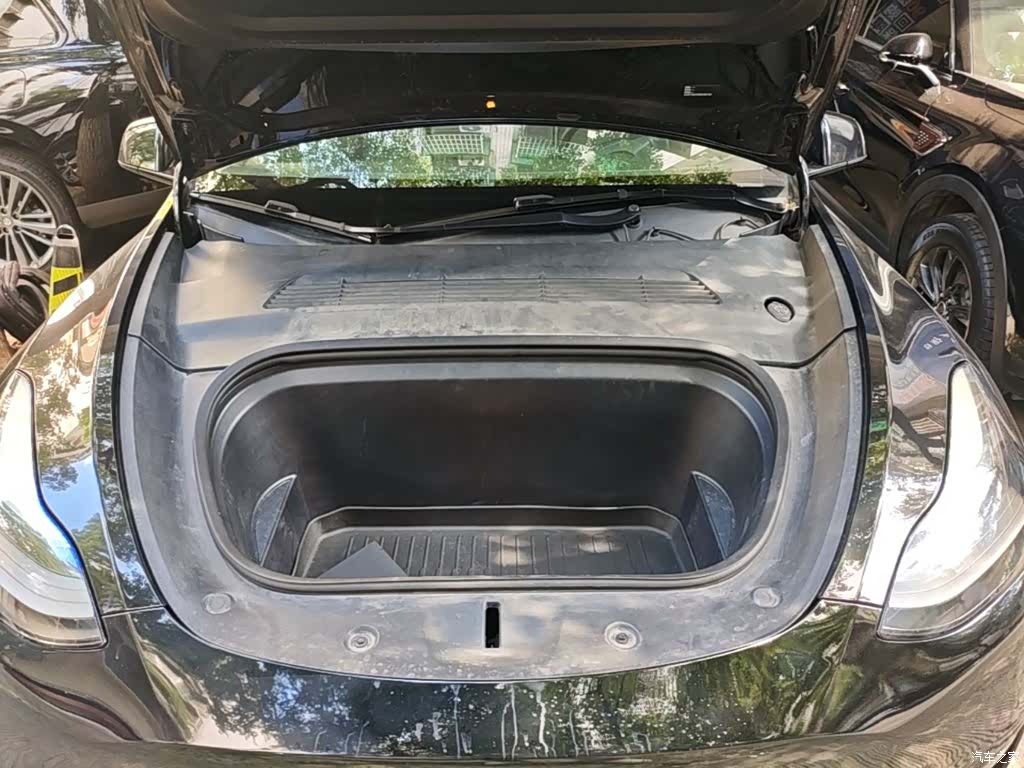 Tesla Model Y, 2022 20