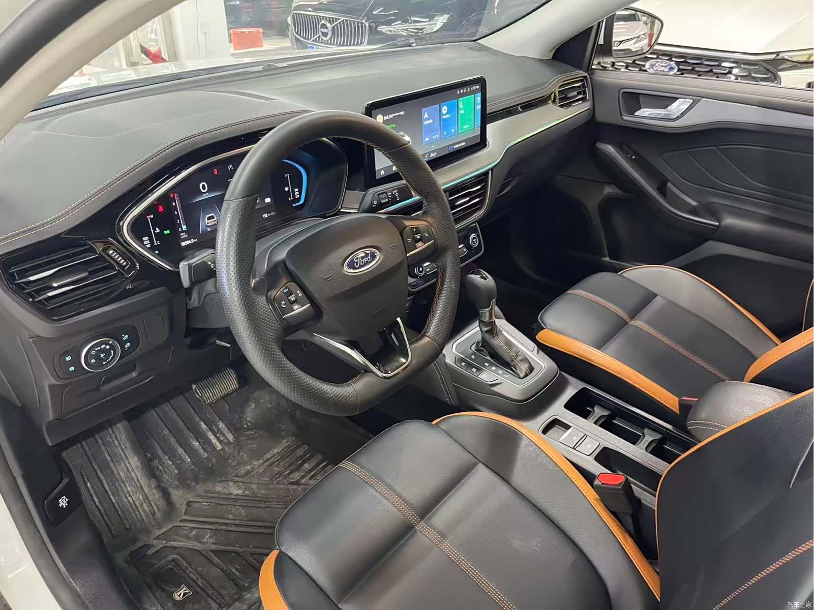 Ford Focus, 2022 7