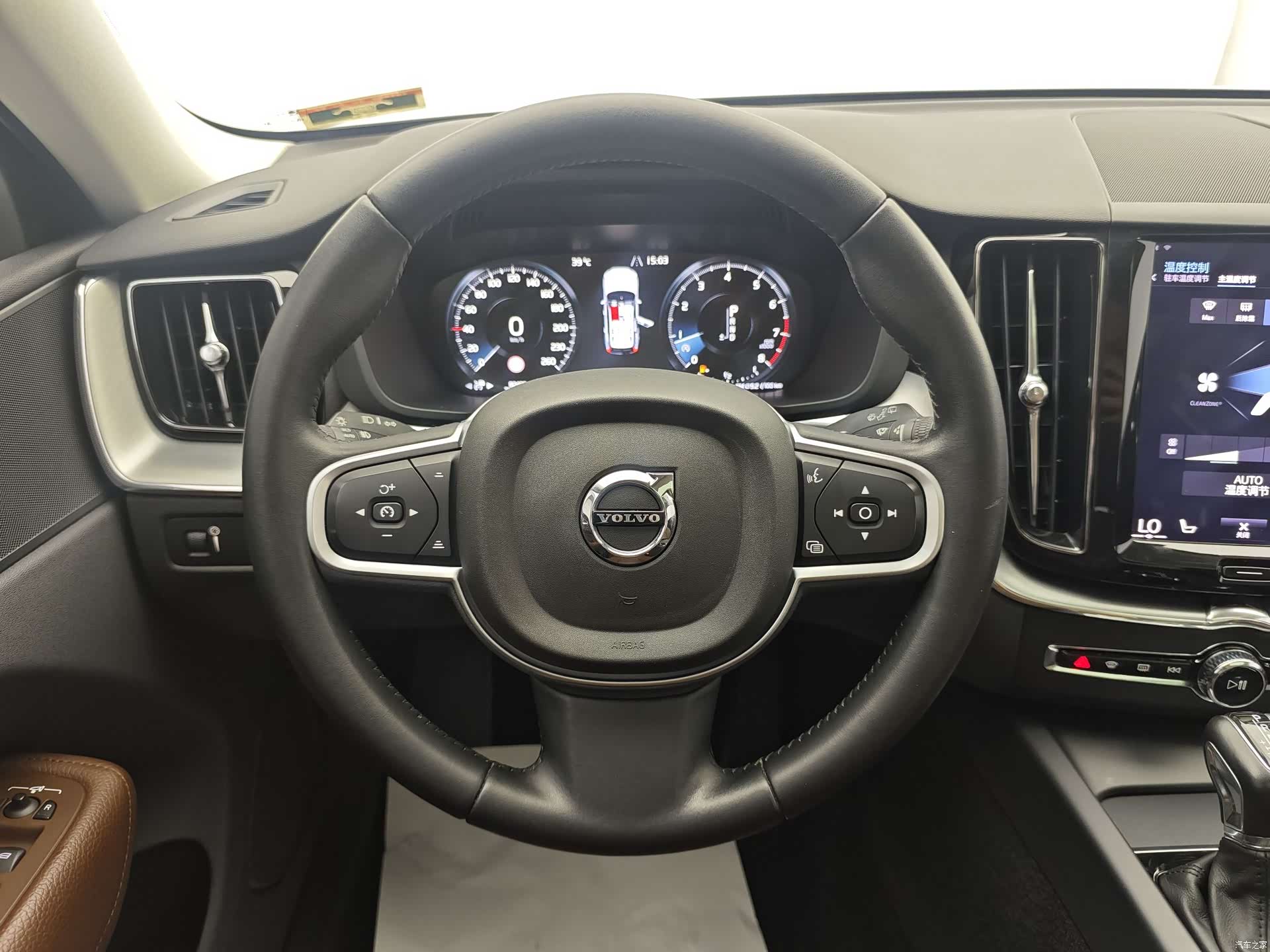 Volvo XC60, 2018 24