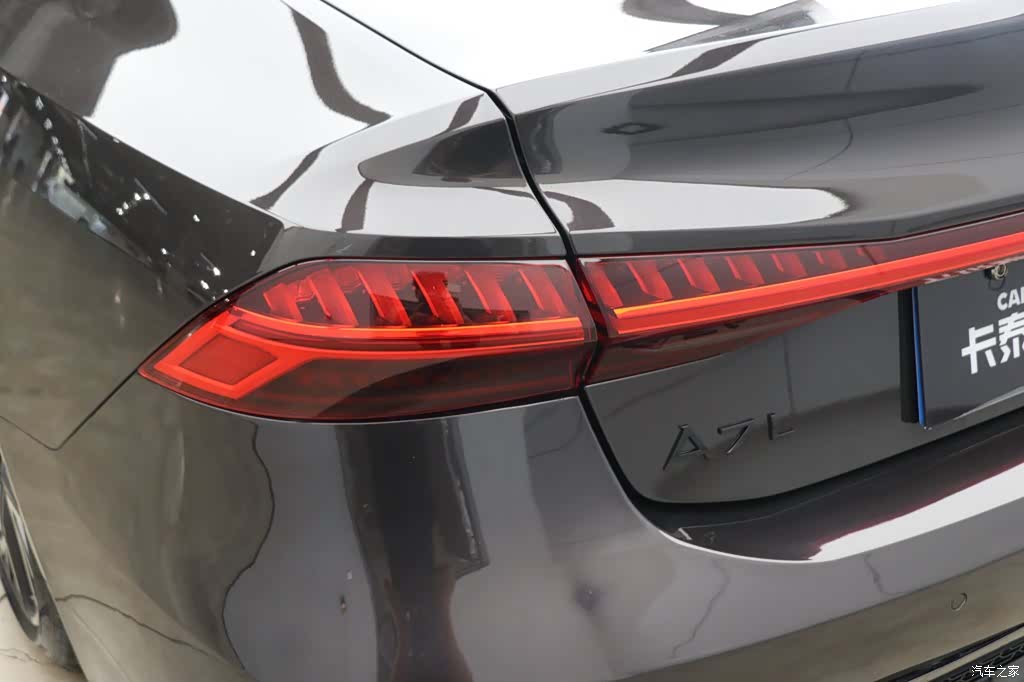 Audi A7L, 2026 31