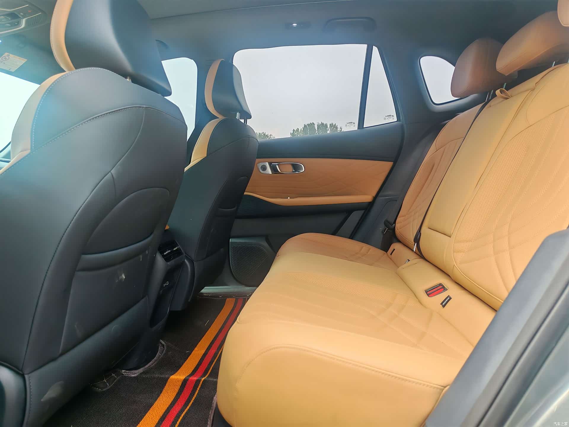 Geely 7, 2025 все фото
