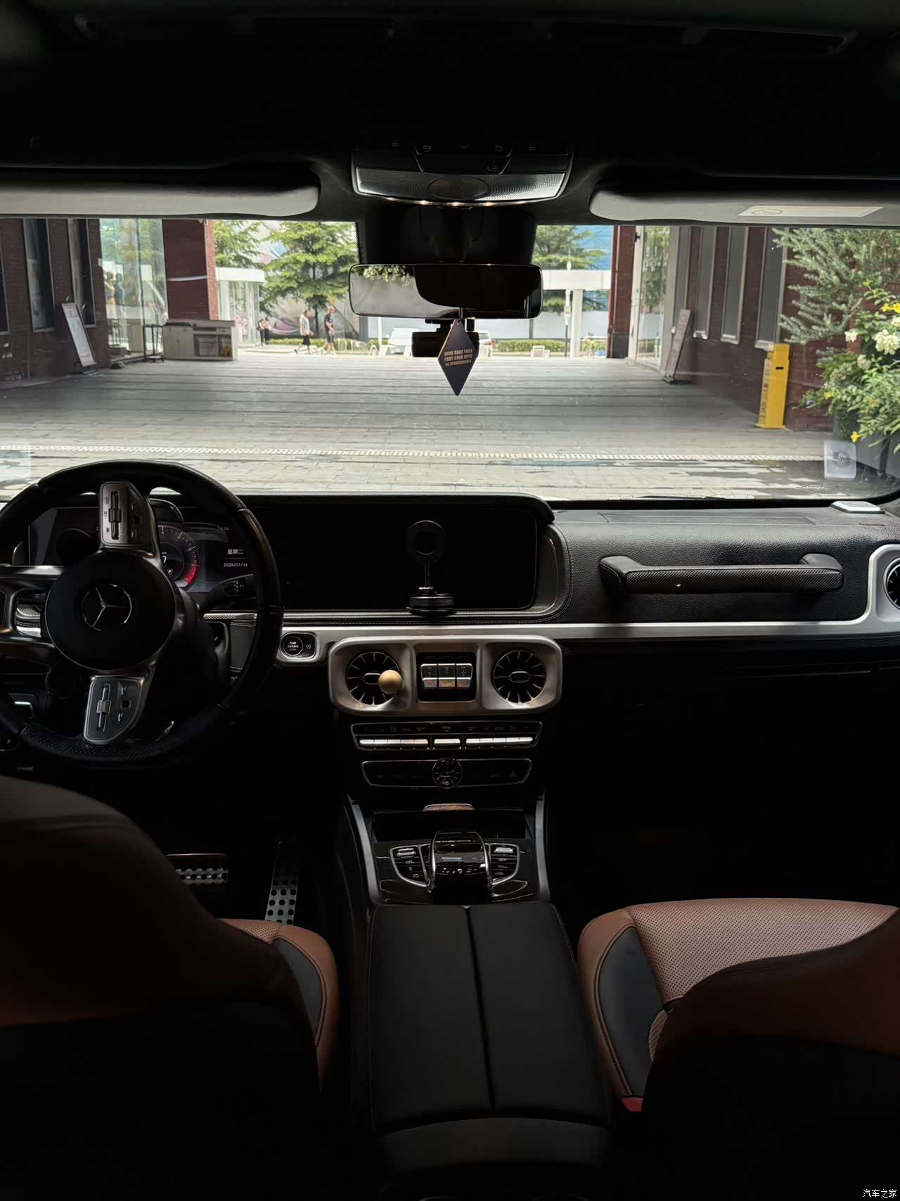 Mercedes-Benz G-Class, 2019 9