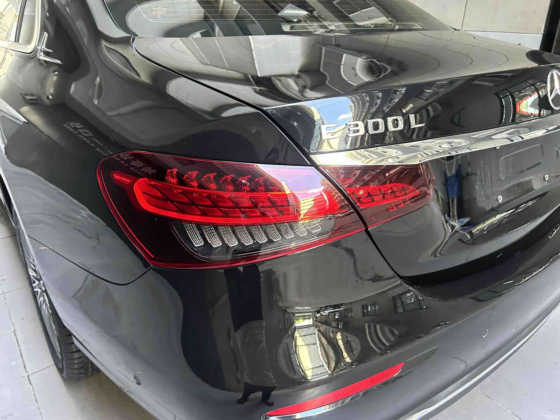 Mercedes-Benz E-Class, 2023 4