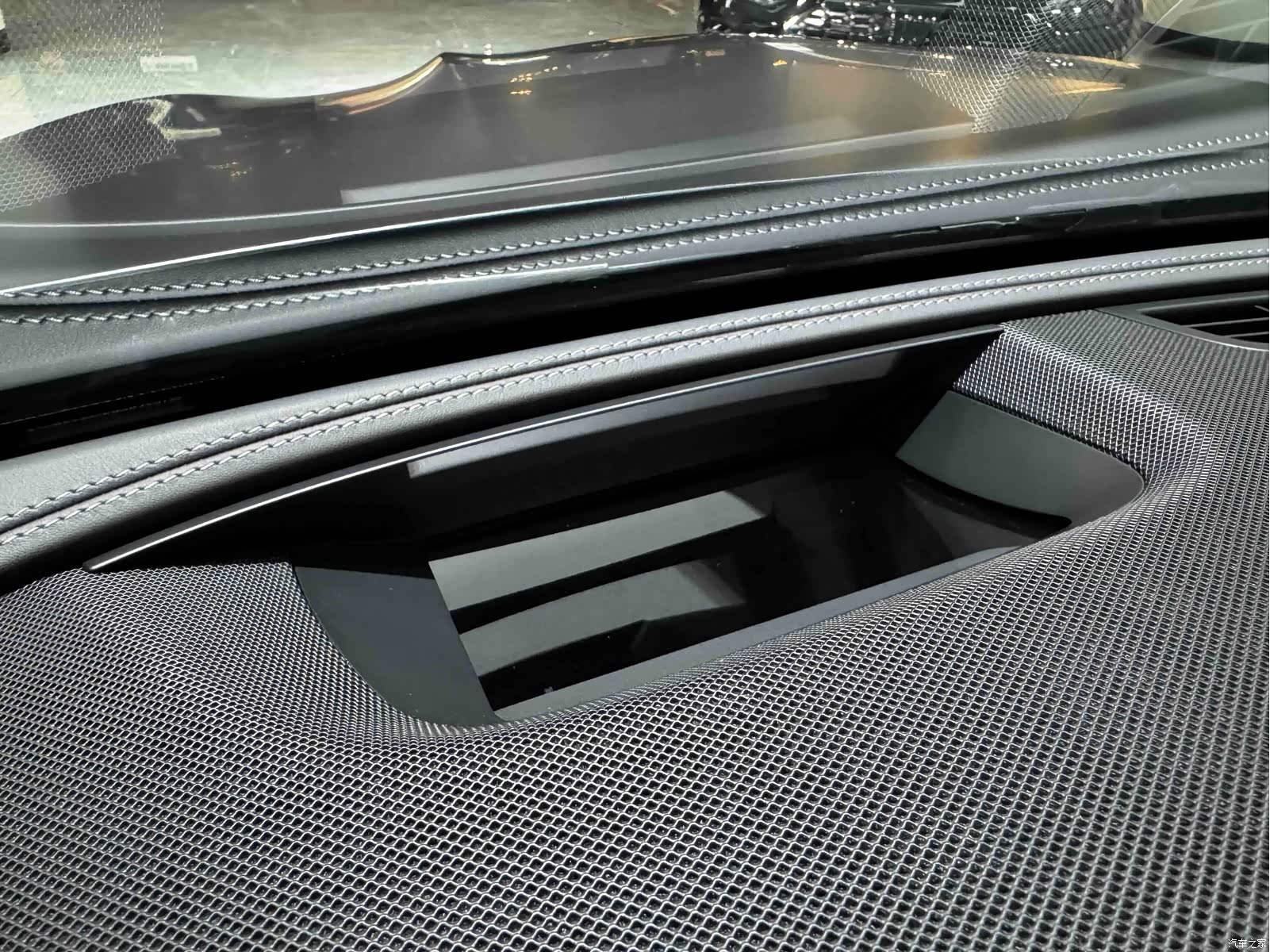 Mercedes-Benz E-Class, 2021 9