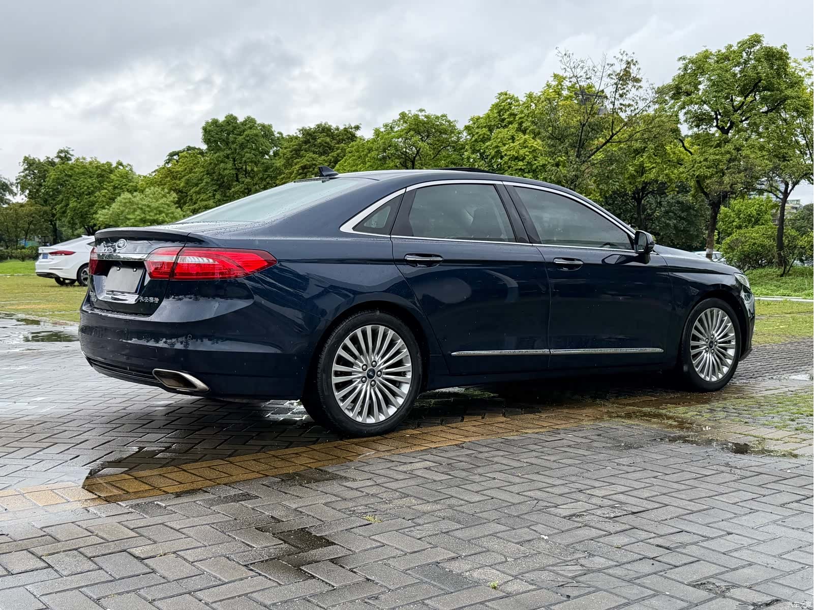 Ford Taurus, 2018 16