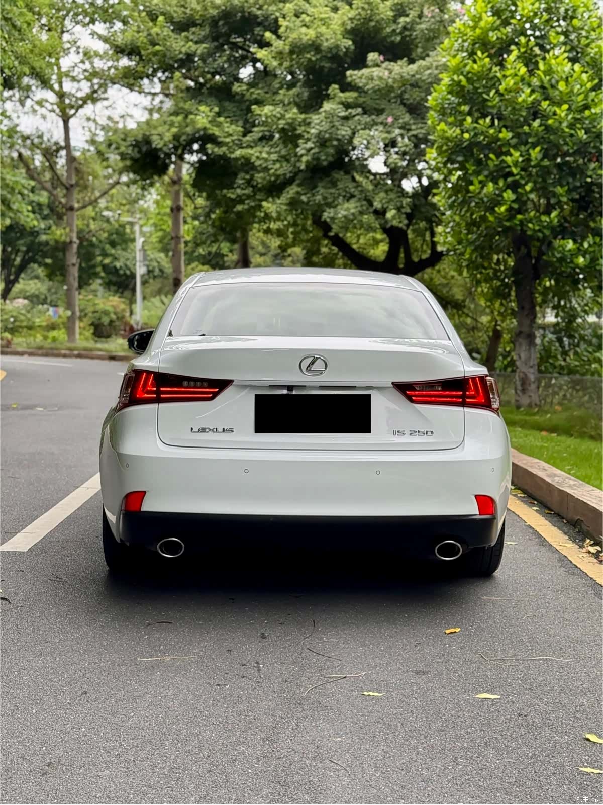 Lexus IS, 2015 4