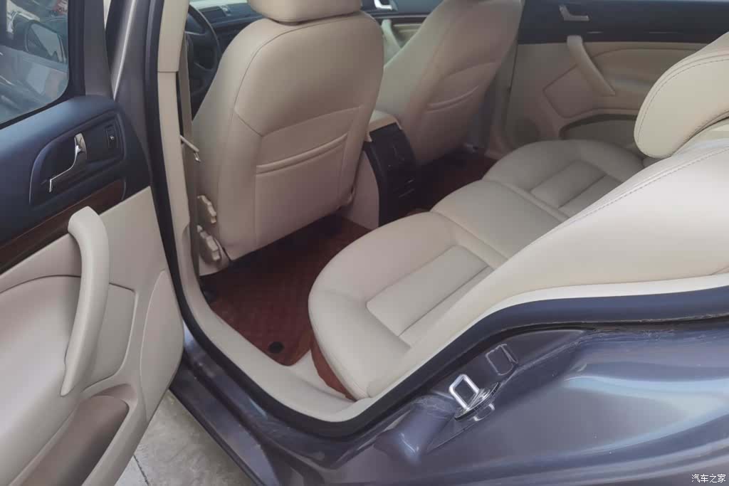 Skoda Octavia, 2011 11