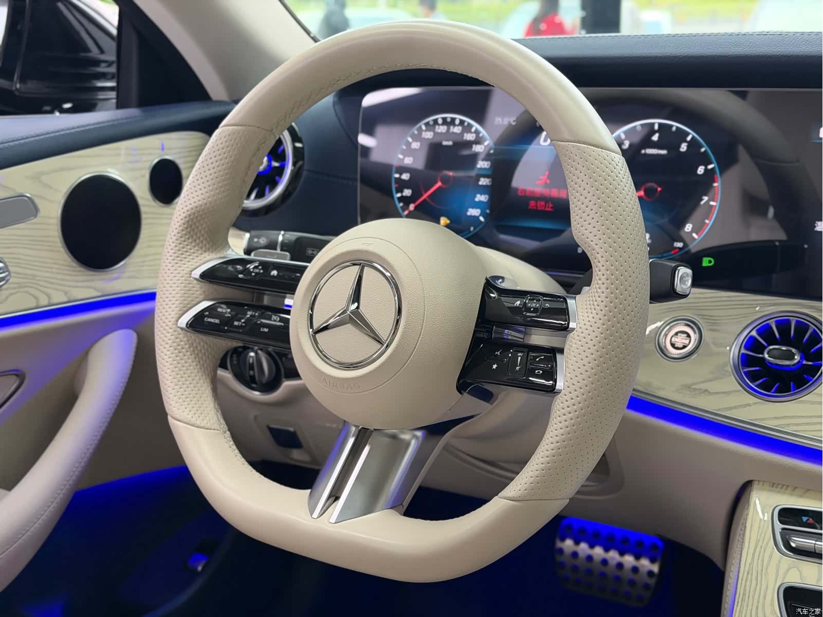 Mercedes-Benz E-Class, 2021 13