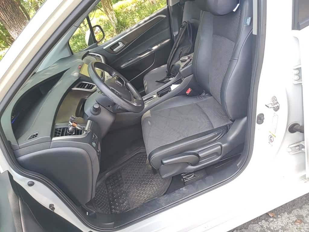 Honda Jade, 2016 8