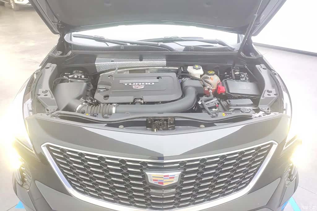 Cadillac XT4, 2022 10