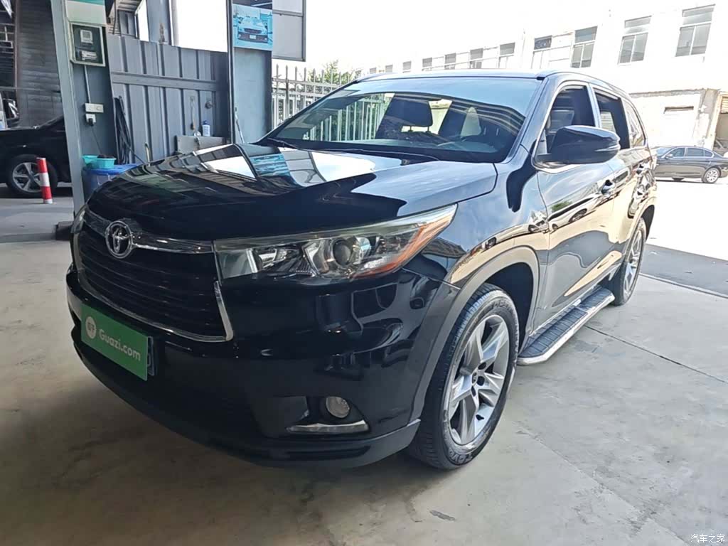 Toyota Highlander, 2015 1