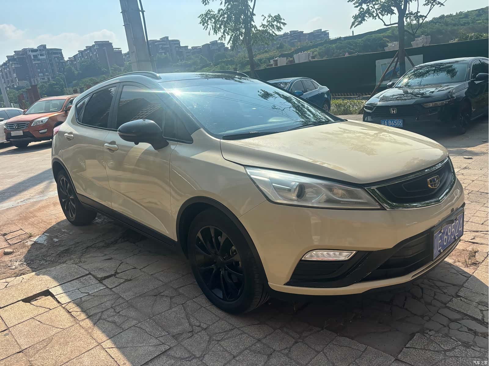 Geely Emgrand, 2016 14