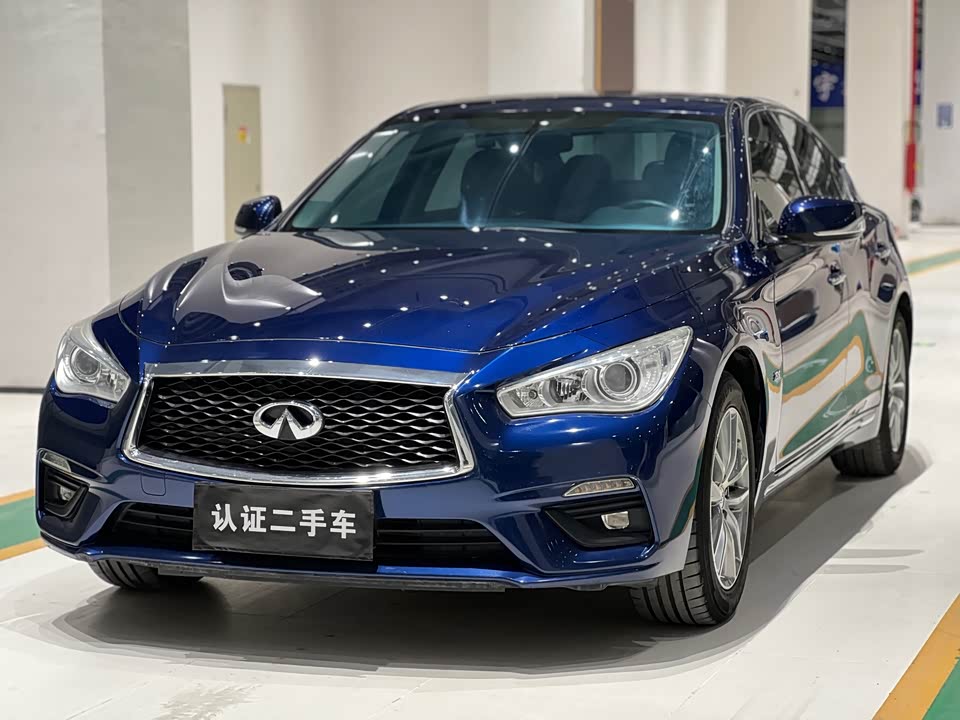 Infiniti Q50L
