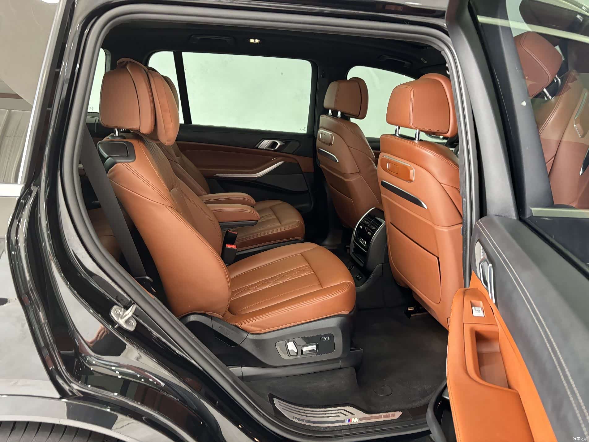 BMW X7, 2023 25