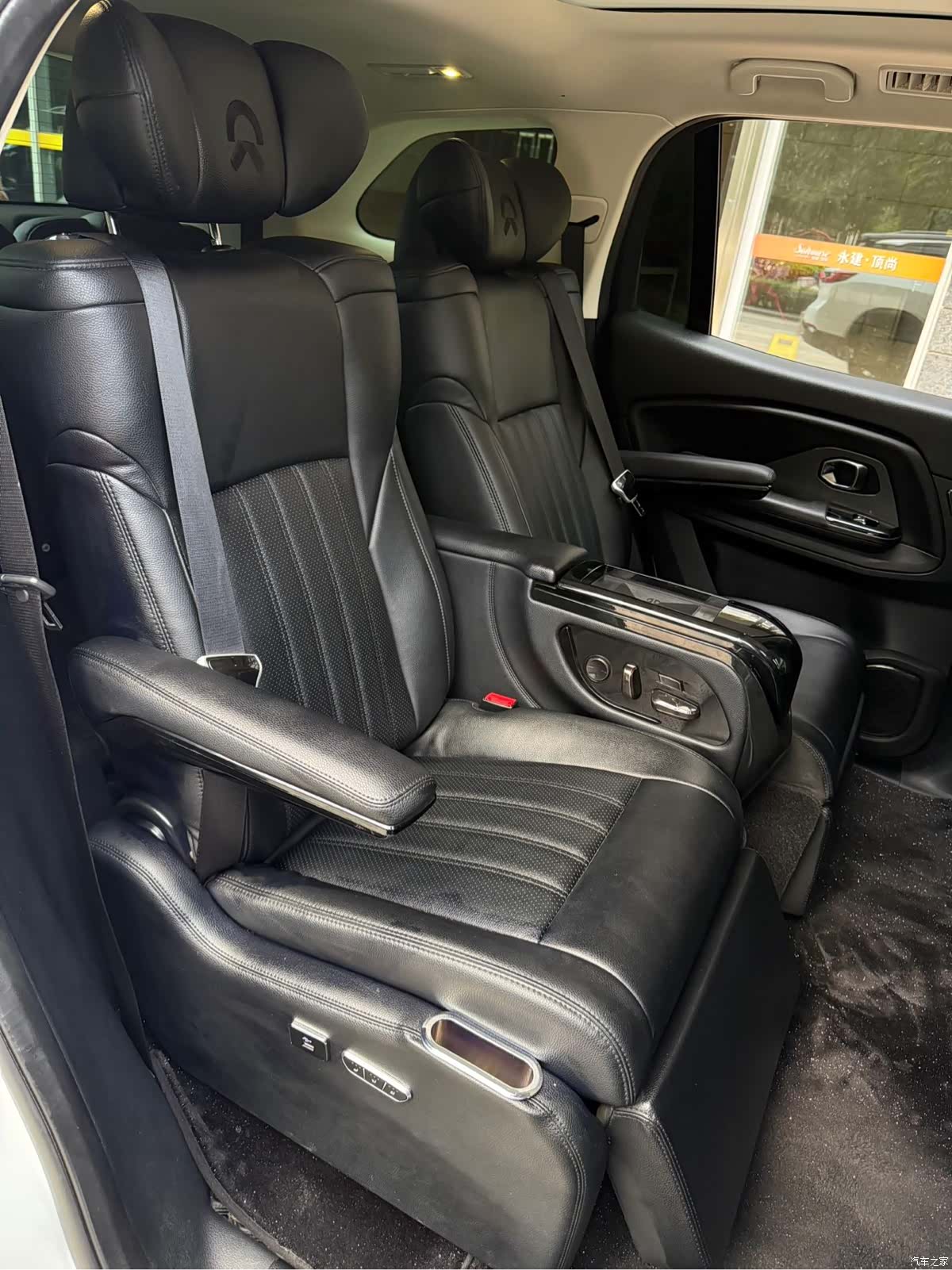 NIO ES8, 2019 9