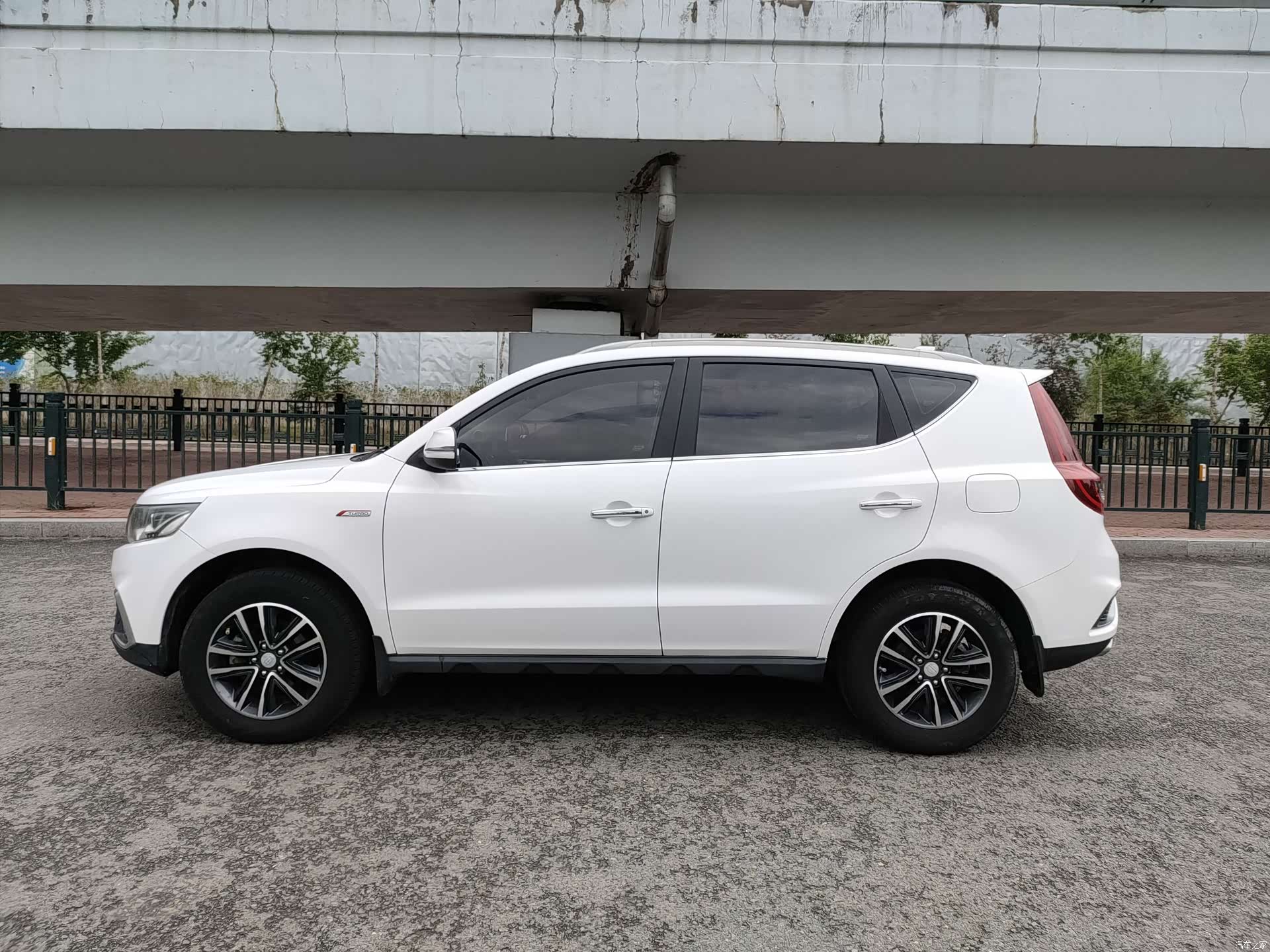 Geely X6, 2018 7