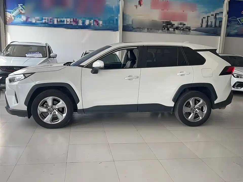 Toyota RAV4 Rongfang