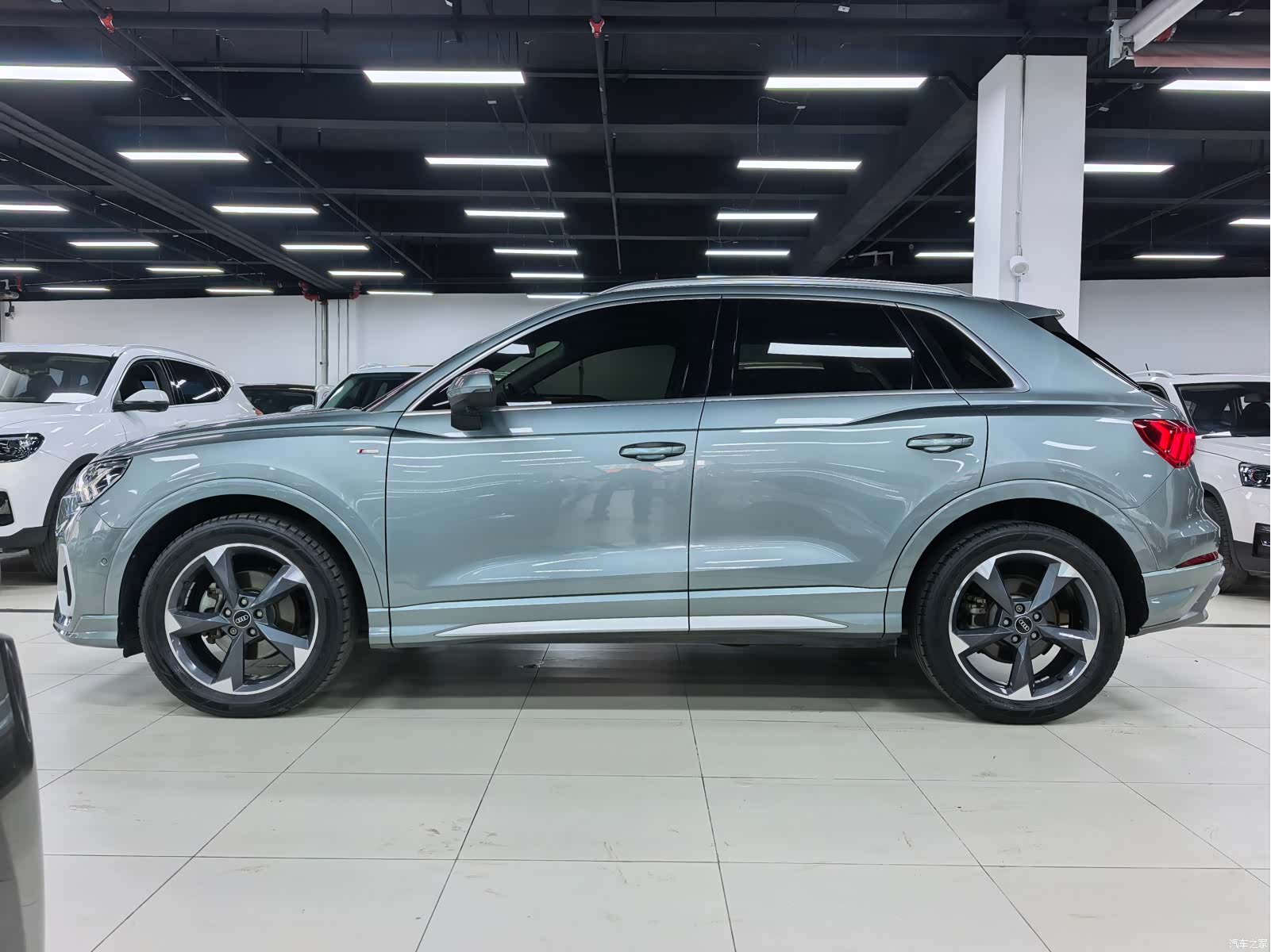 Audi Q3, 2022 7