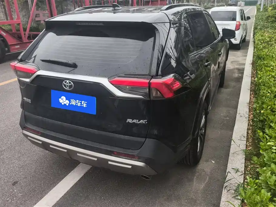 Toyota RAV4 Rongfang