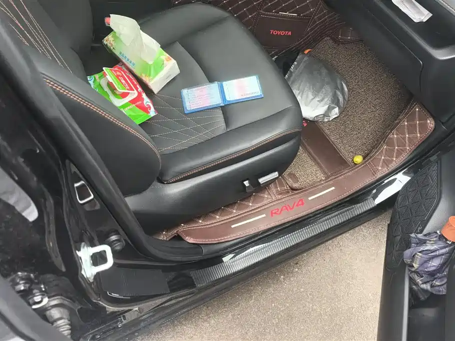 Toyota RAV4 Rongfang