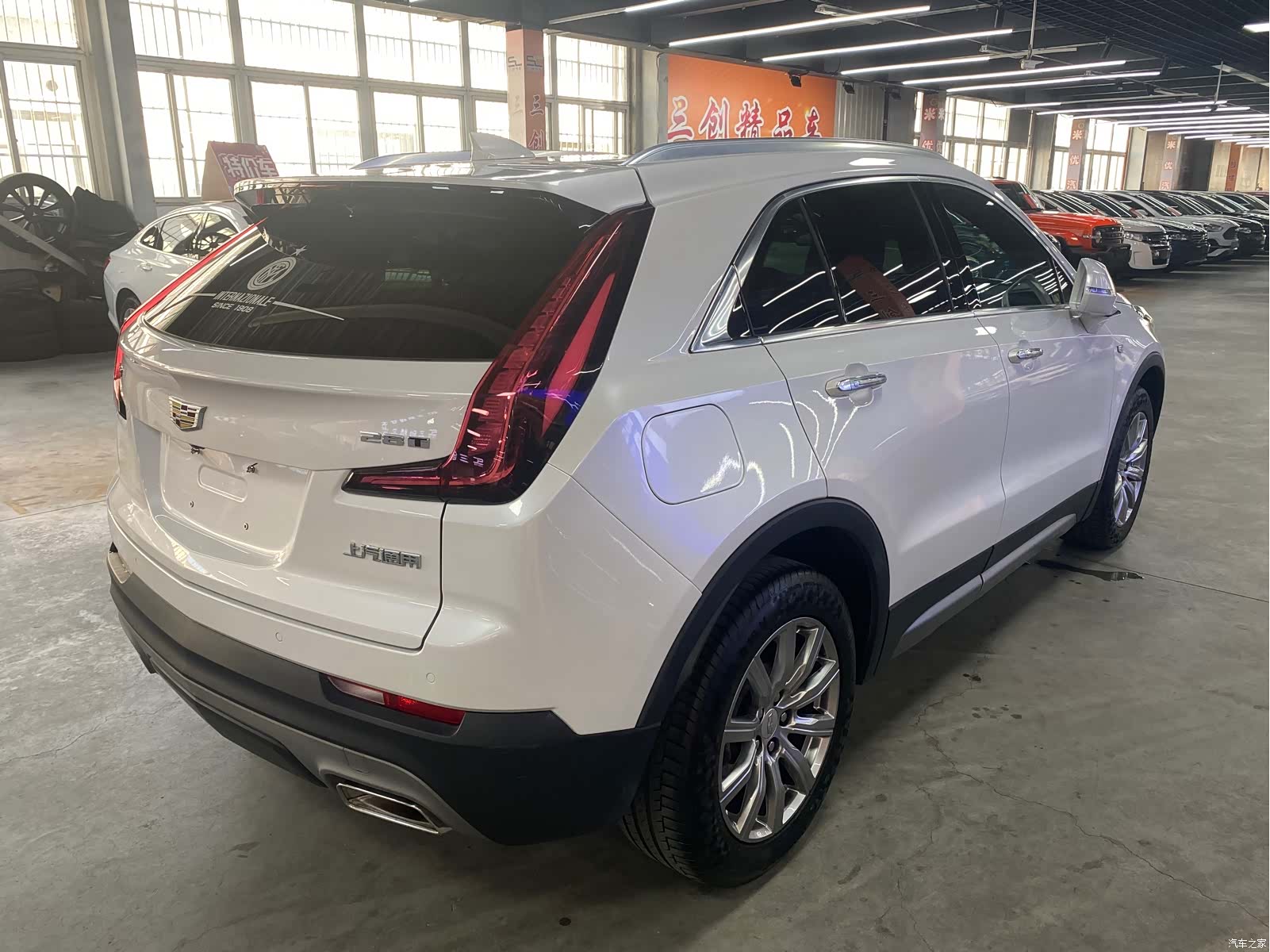 Cadillac XT4, 2018 все фото