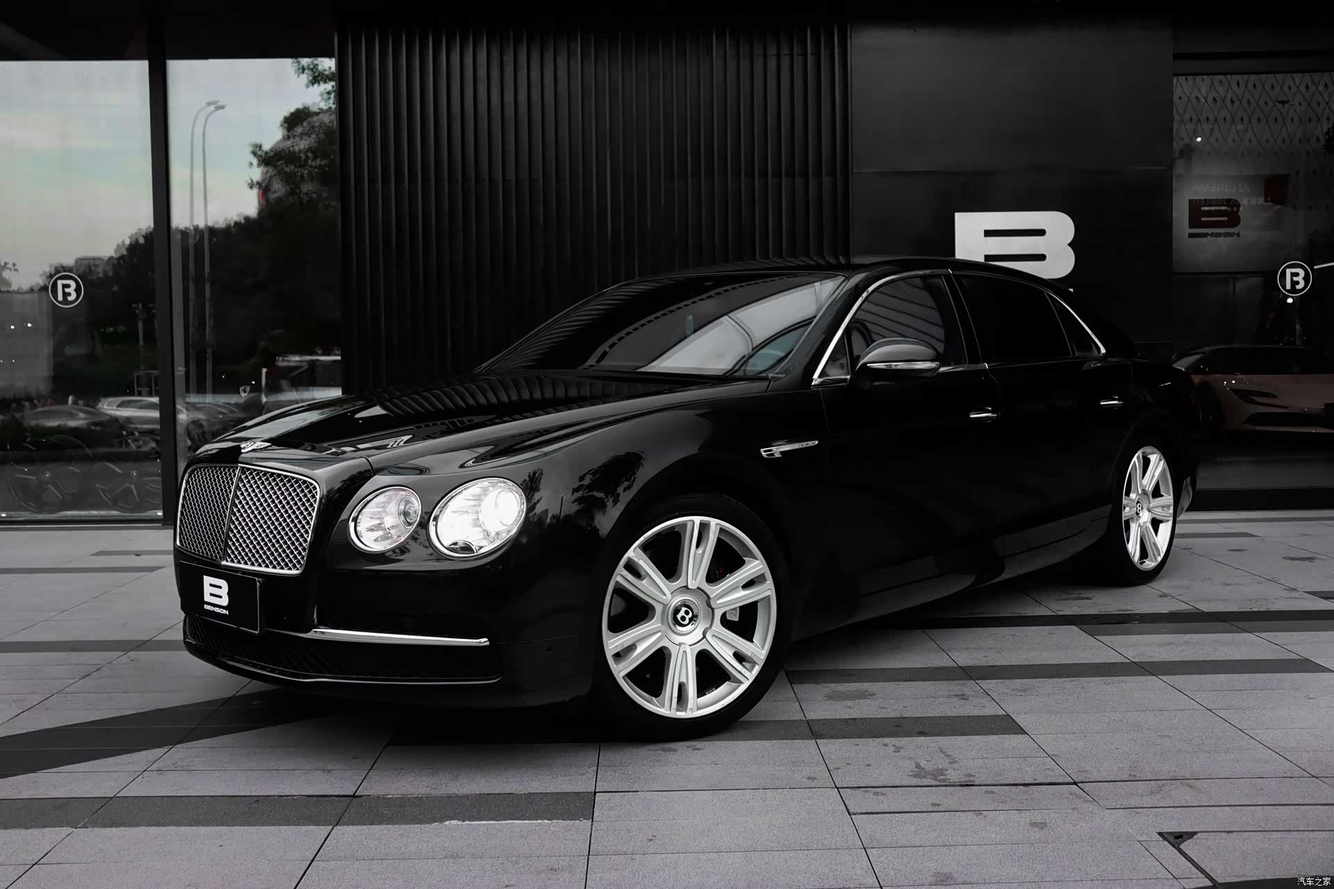 Bentley Flying Spur, 2014 1