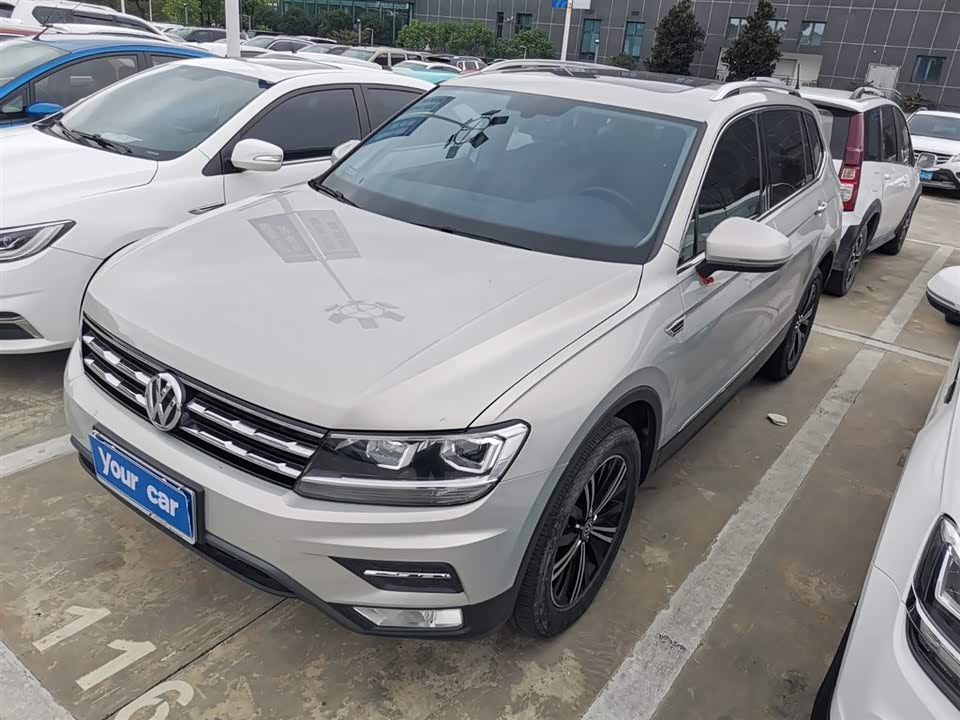Volkswagen Tiguan L