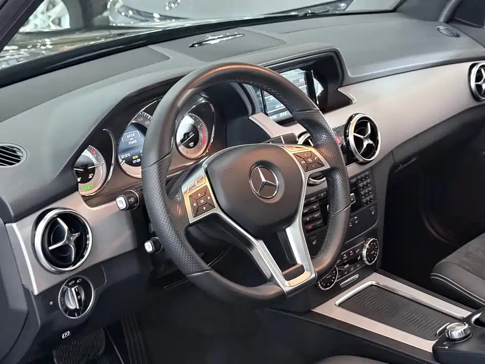 Mercedes-Benz GLK class