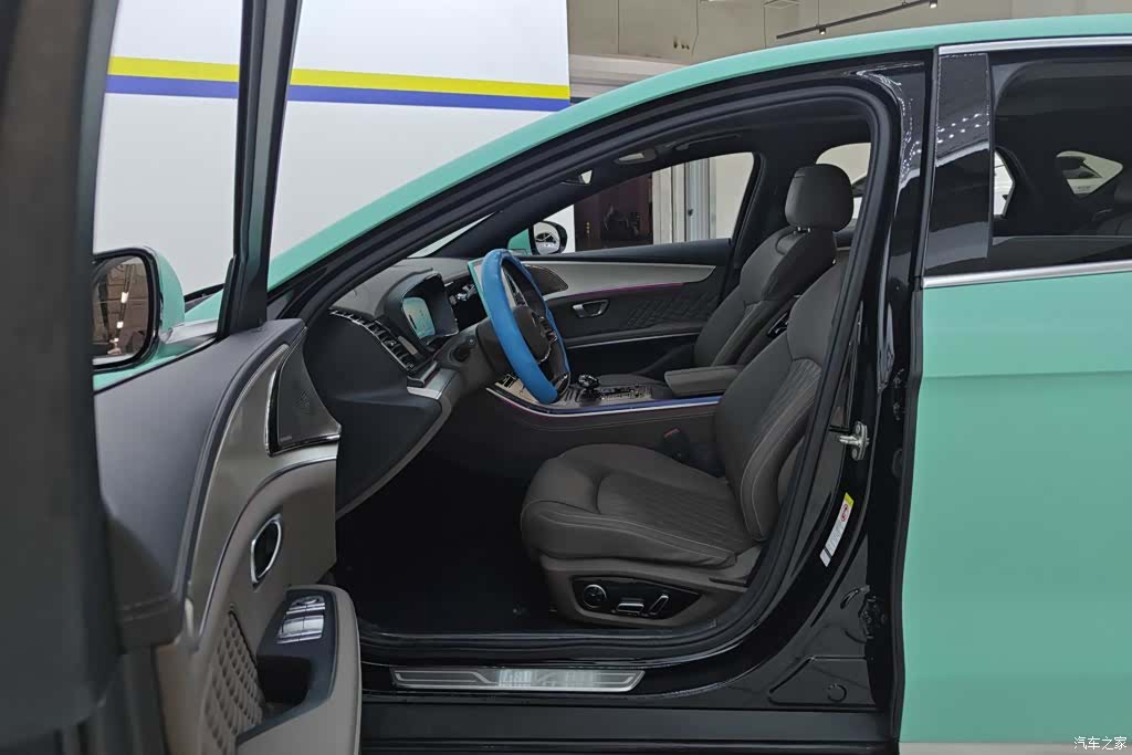 BYD Han, 2023 9