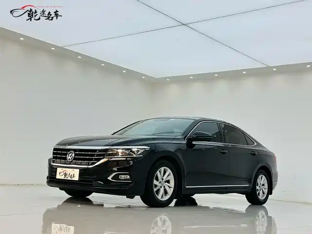 Volkswagen Passat 2020 — купить из Китая под заказ