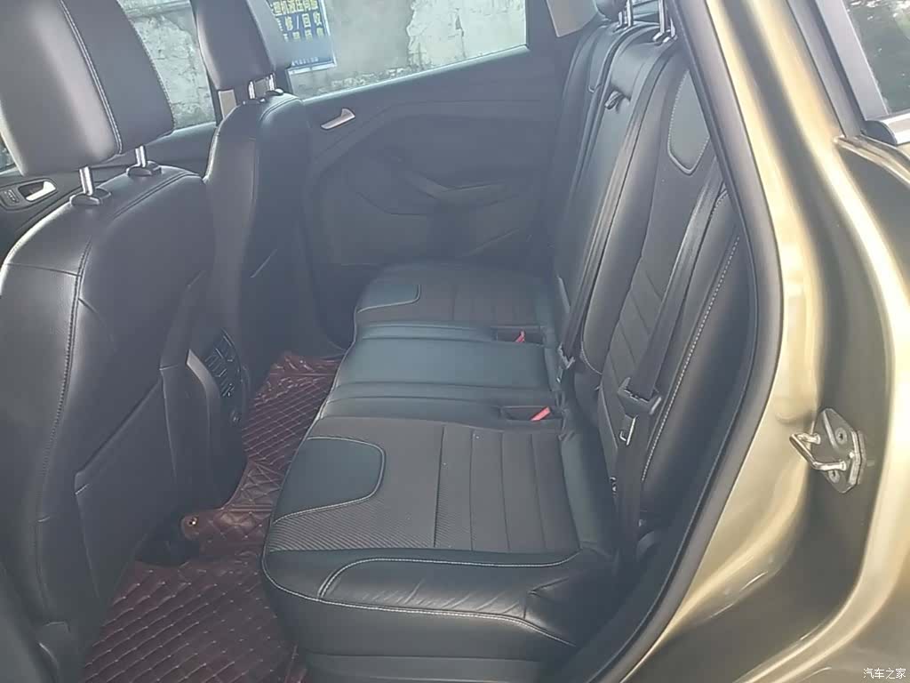 Ford Kuga, 2015 17