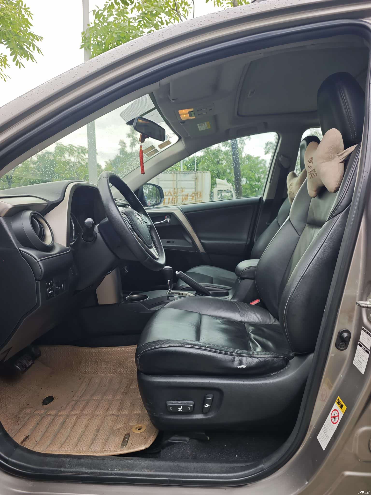 Toyota RAV4, 2013 12