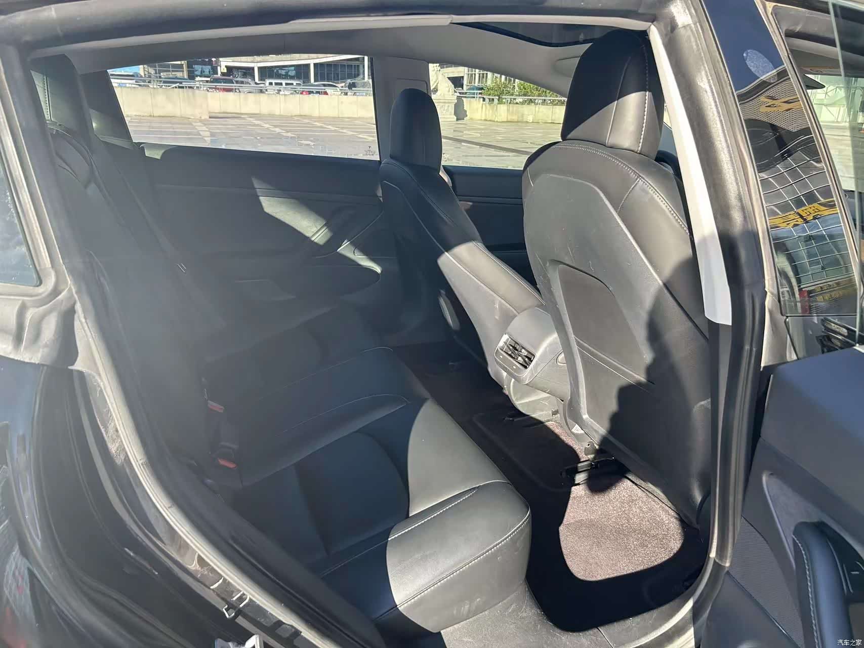 Tesla Model 3, 2020 11