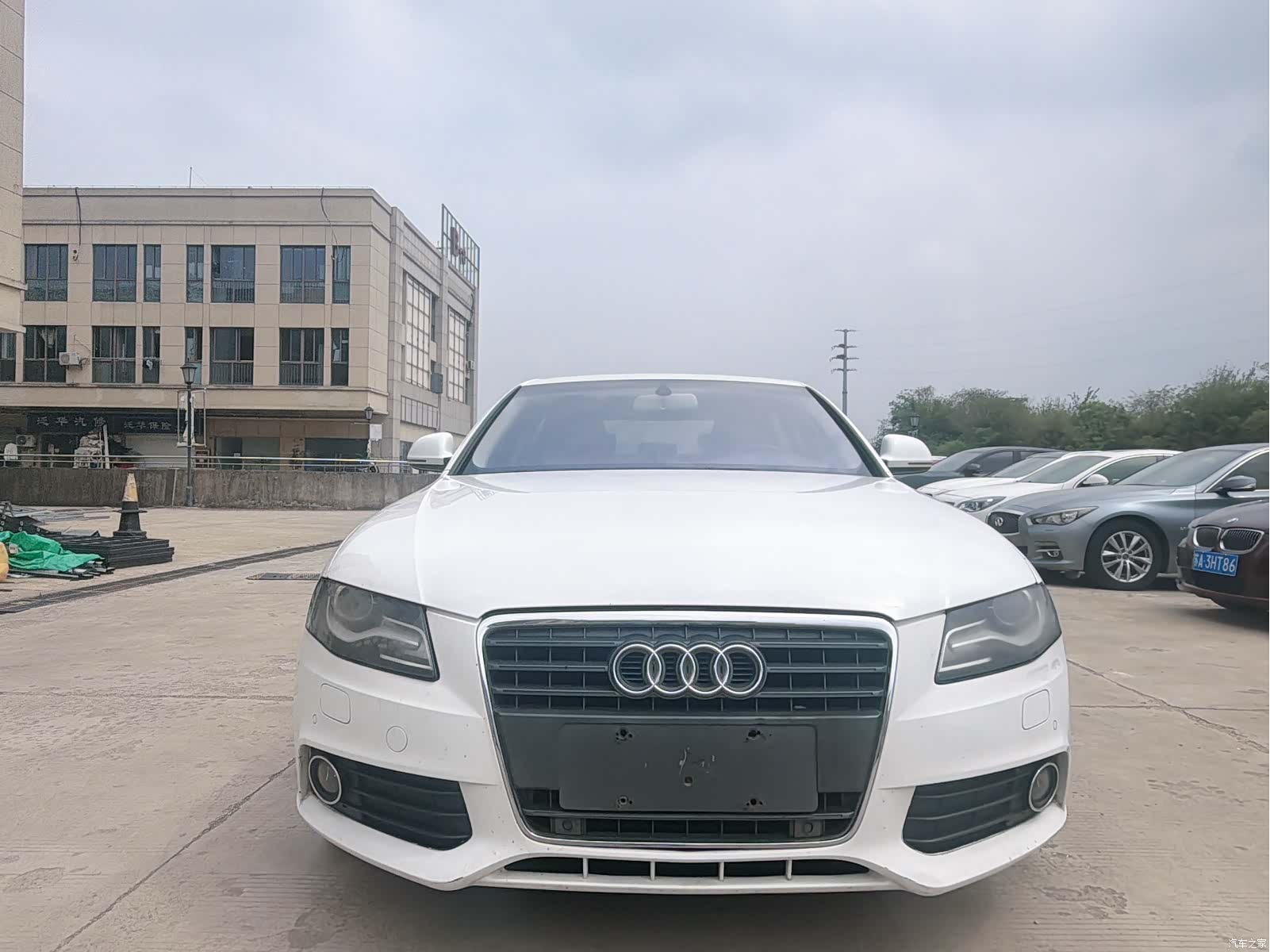 Audi A4L, 2011 4