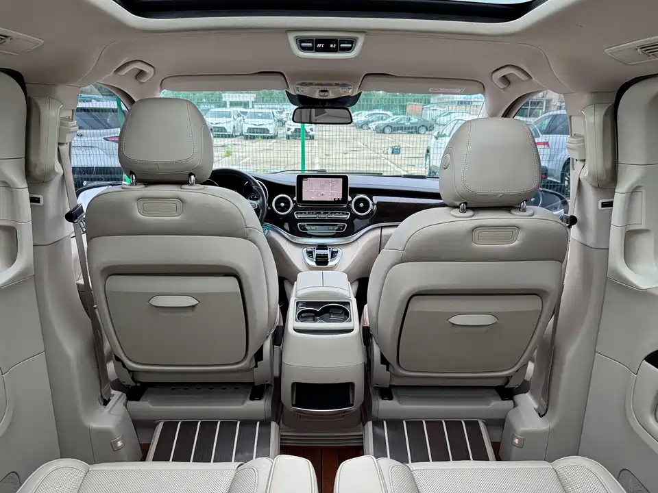 Mercedes-Benz V-class