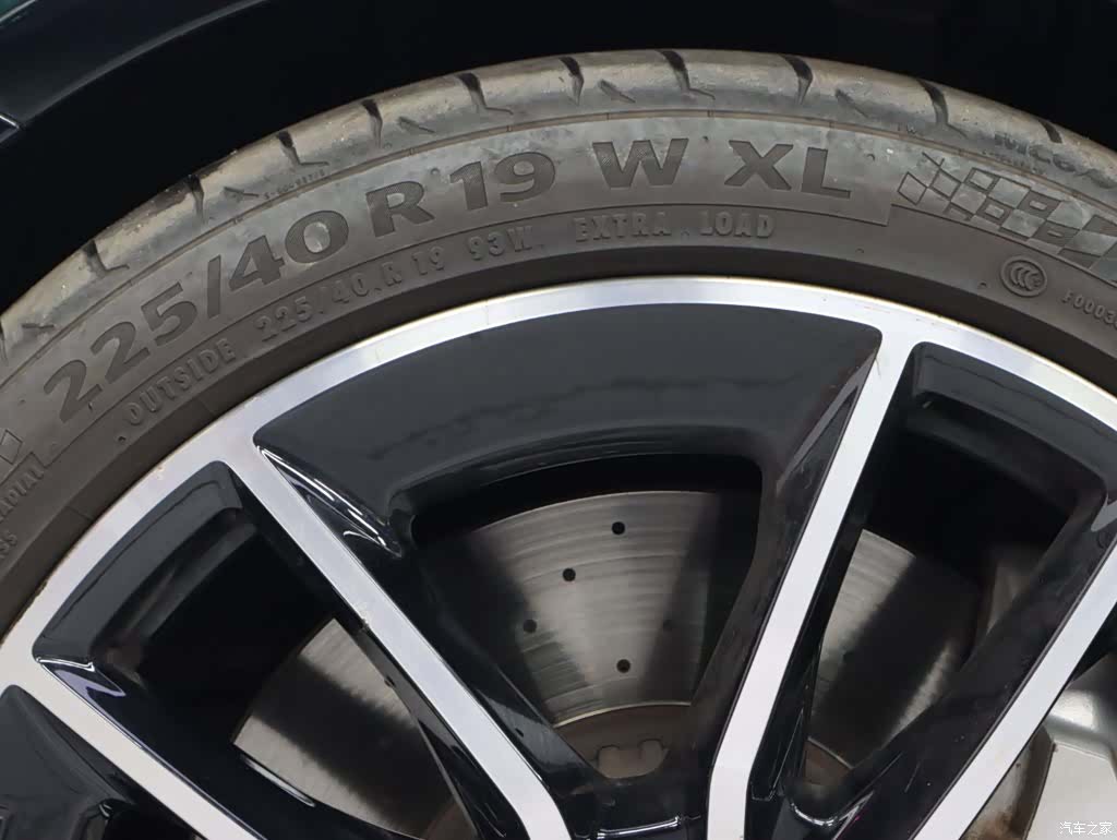 Mercedes-Benz C-Class, 2019 21